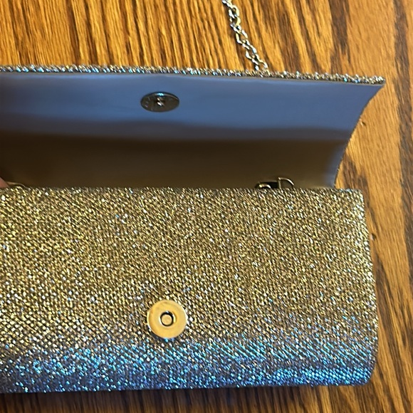 D’Margeaux New York Rhinestone & Crystals Silver & Bronze Formal Clutch Purse - Picture 7 of 9